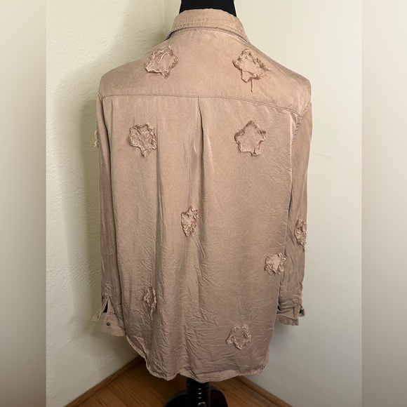 Tan Embellished ‘With Love, P Cill’ Size Large Great Layering Piece - Picture 3 of 7